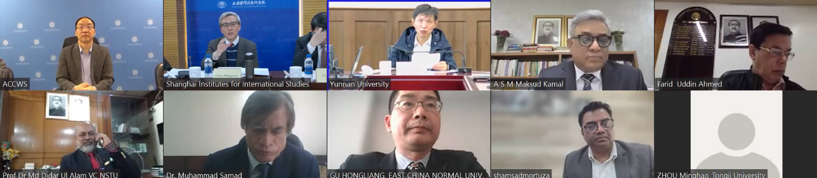 会场集体照.jpg 会场集体照.jpg