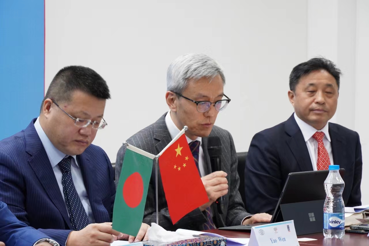 265615279.jpg 265615279.jpg