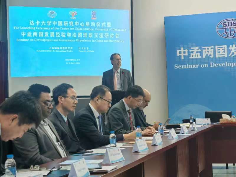 631065672.jpg 631065672.jpg