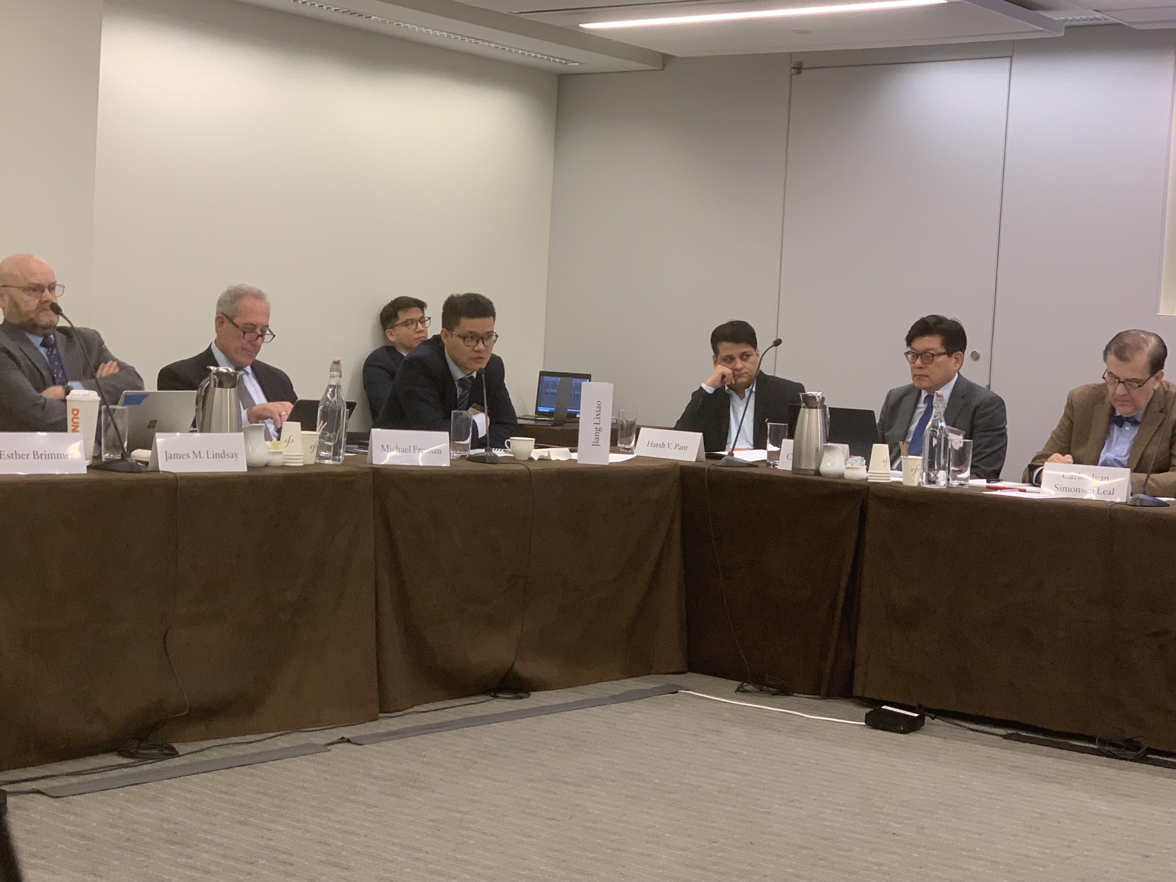 智库理事会5.jpg