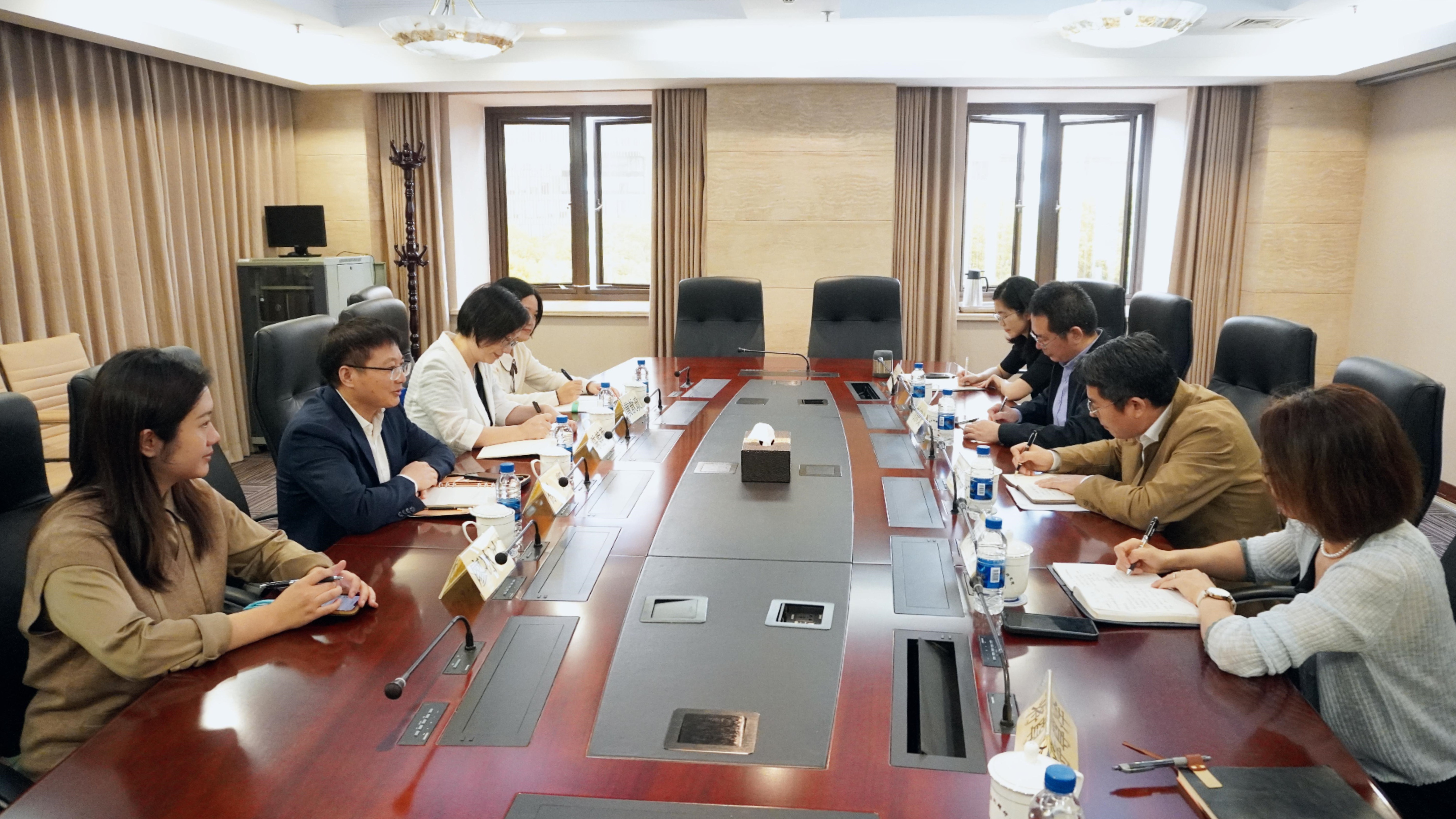 会场照.JPG