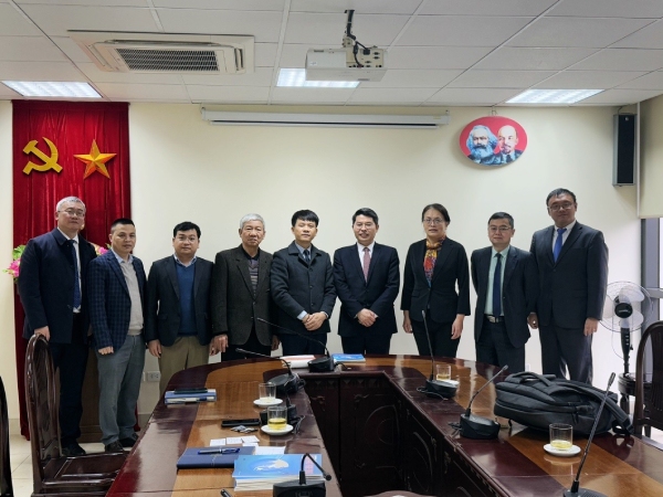 图片4.jpg 图片4.jpg