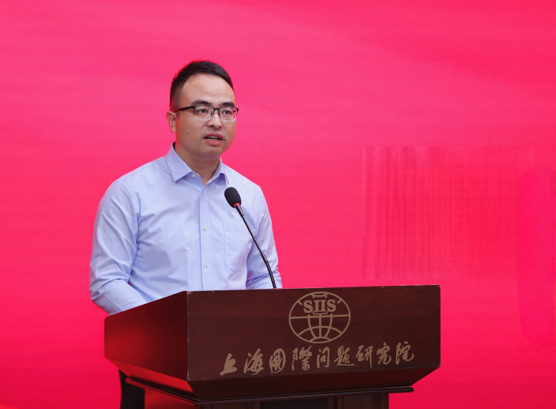 青年教师代表苏刘强发言.png