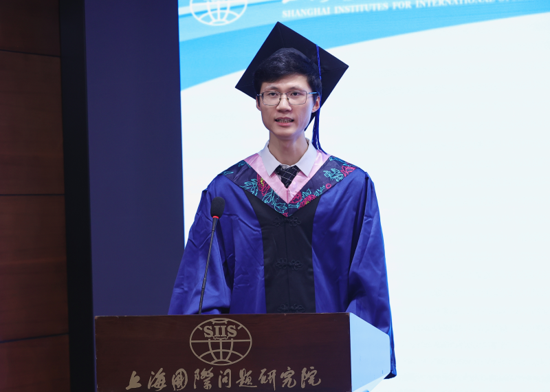 10.毕业生代表姜星宇发言.png 10.毕业生代表姜星宇发言.png