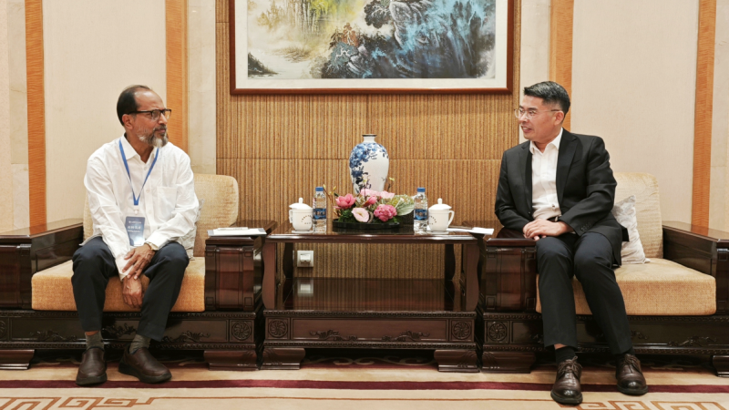 会见 (1).png 会见 (1).png