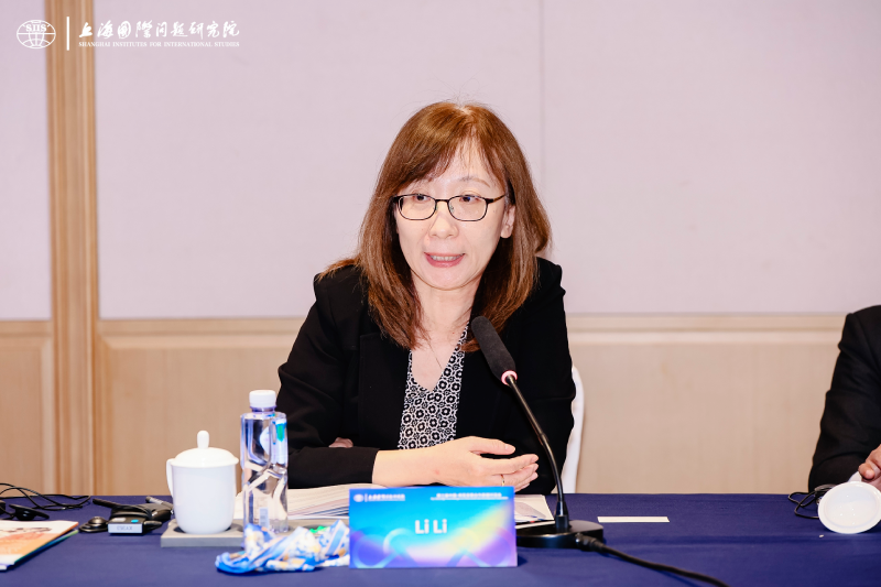 李莉.png 李莉.png
