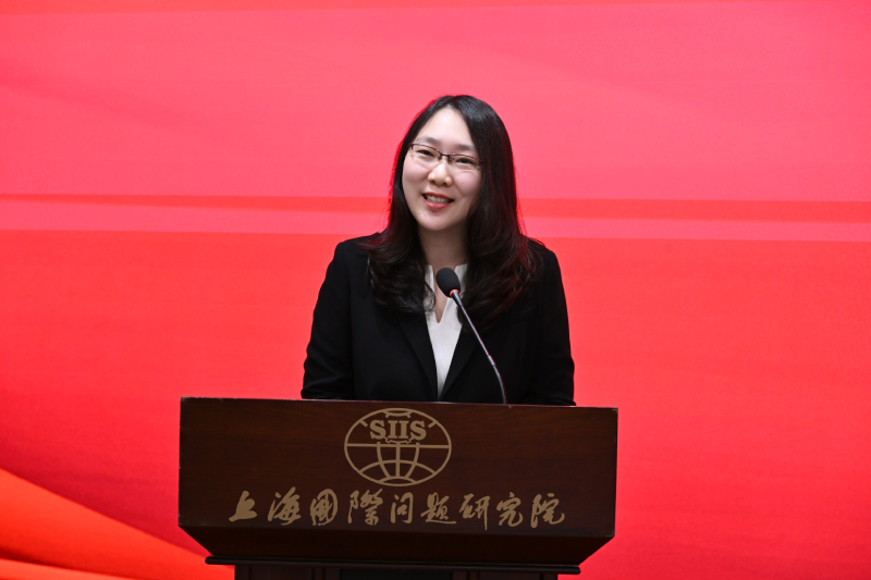 青年教师代表姚乐发言.png 青年教师代表姚乐发言.png